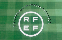 Episodio 98: A palos con el nuevo logo de la RFEF